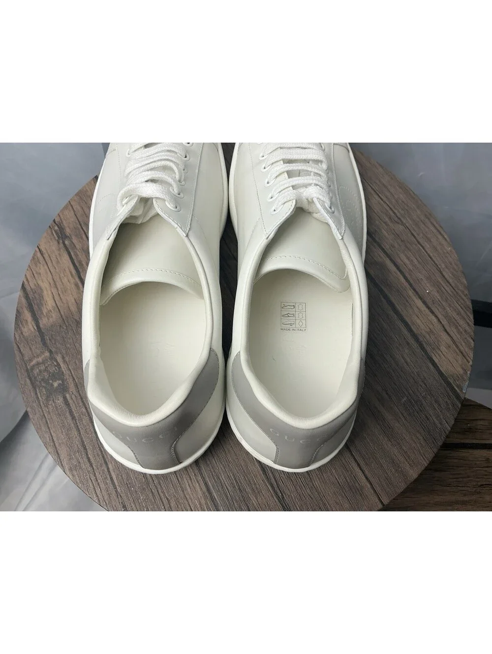 Gucci White Leather Low-Top Sneakers with Gray Heel Tab